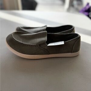 Time and Tru Women's Moc Toe Surf Sneakers Sage Size 9.5